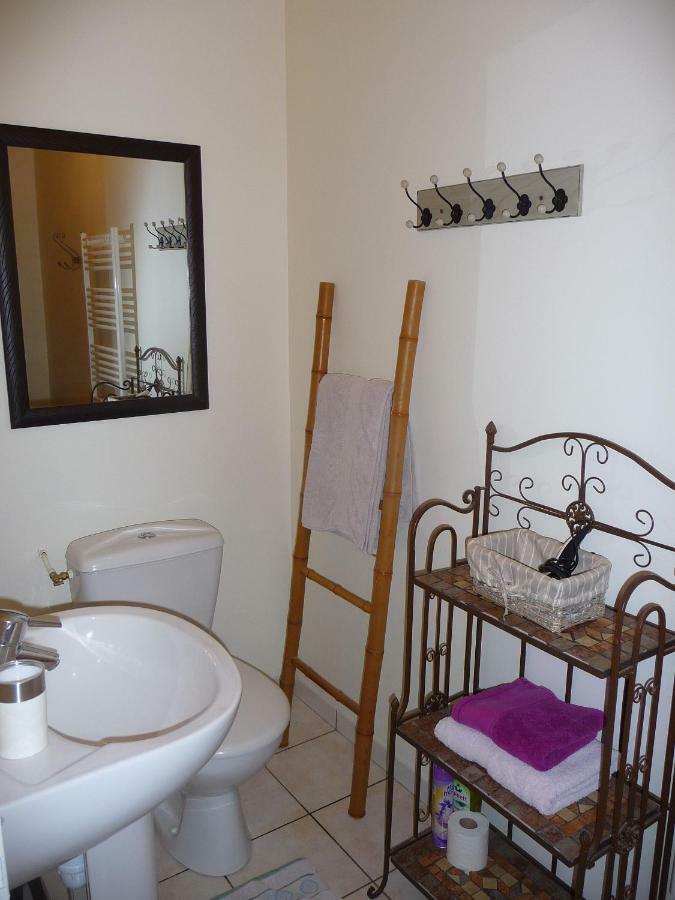 Chambre d'Elisabeth à la Ferme Montépilloy Esterno foto